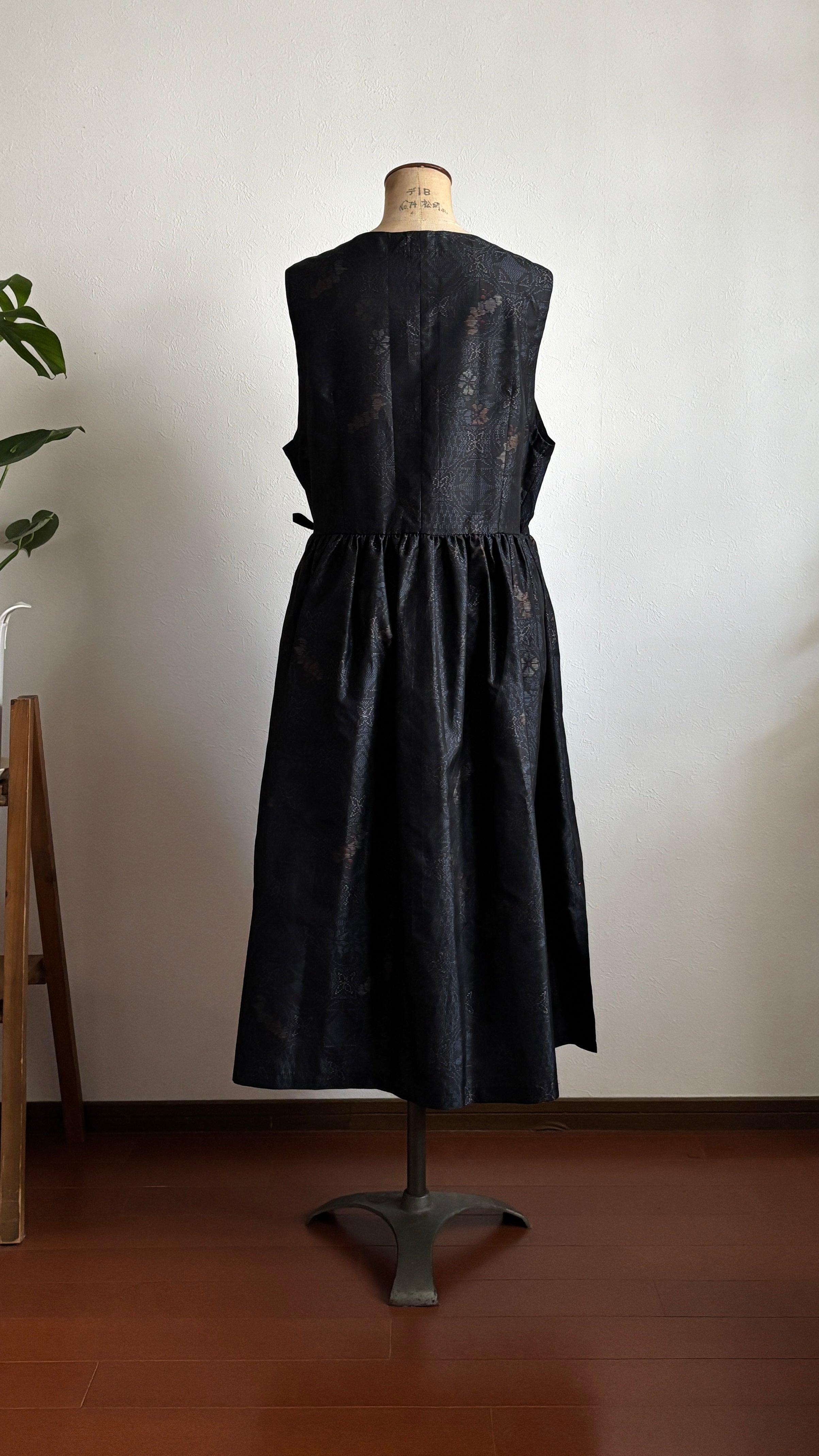 39－＼深月 -MITSUKI-／大島紬カシュクールワンピース 身幅53cm 着丈113cm