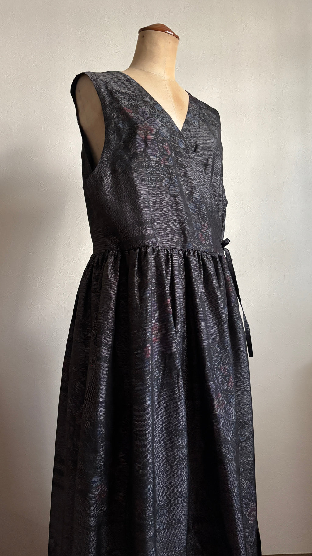 43－＼澄 -SUMI-／大島紬カシュクールワンピース 身幅53cm 着丈118cm