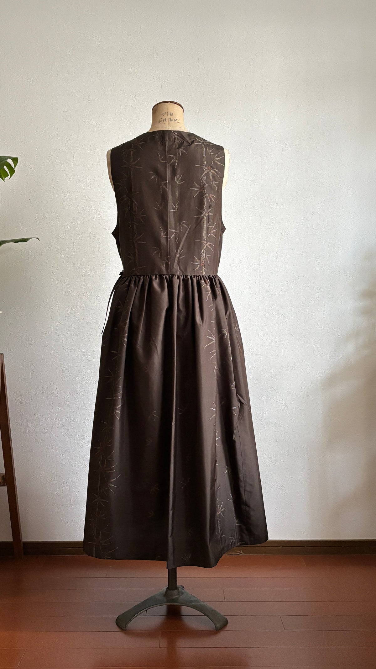 17－＼ 篠 －SHINO－ ／大島紬カシュクールワンピース　身幅48cm  着丈116.5cm
