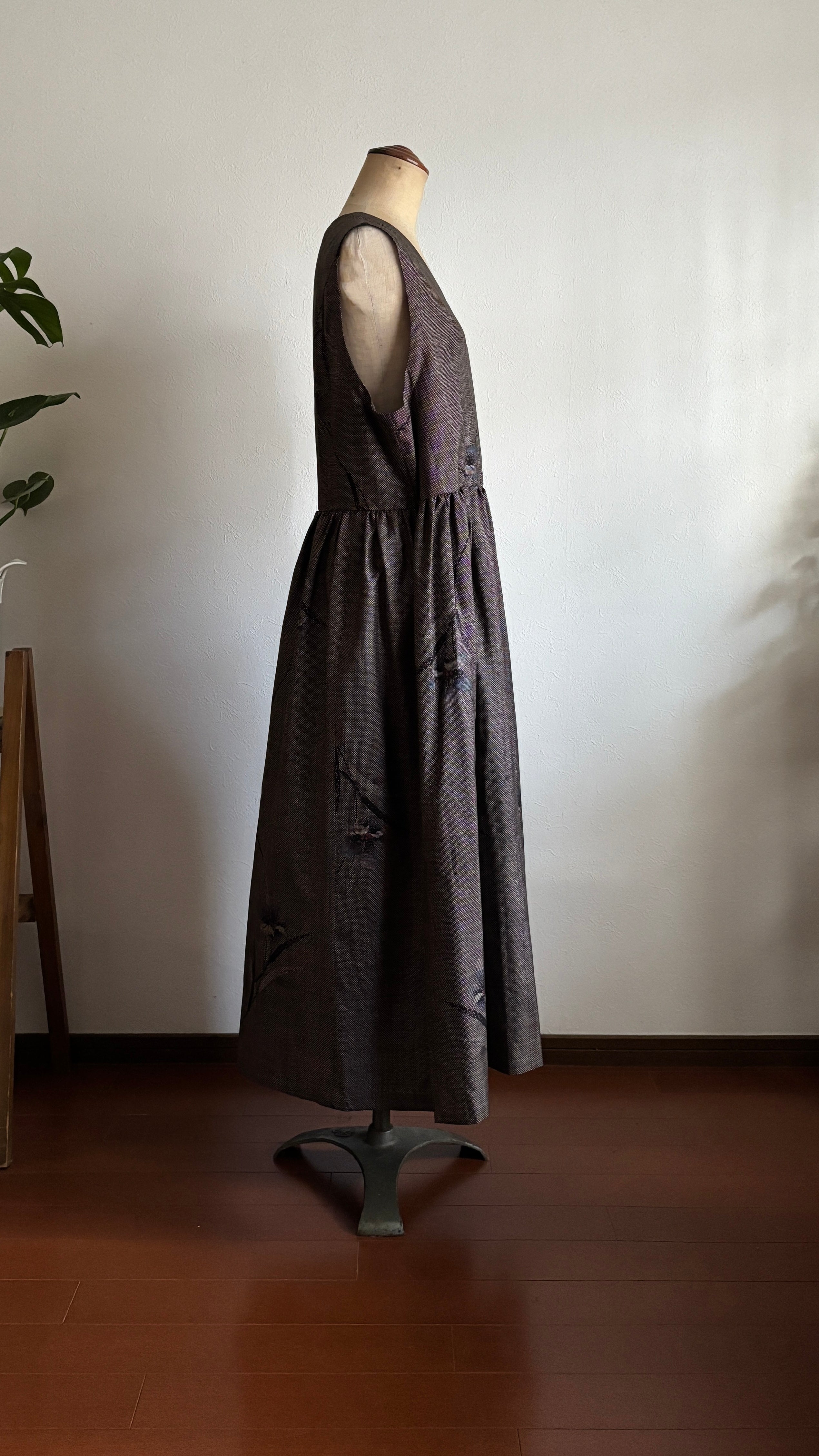 28－＼彩芽 -AYAME-／大島紬カシュクールワンピース 身幅53cm 着丈118cm