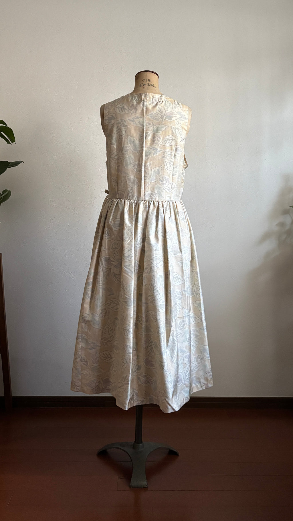 13－＼彩羽 -IROHA-／大島紬カシュクールワンピース  身幅48cm  着丈113cm