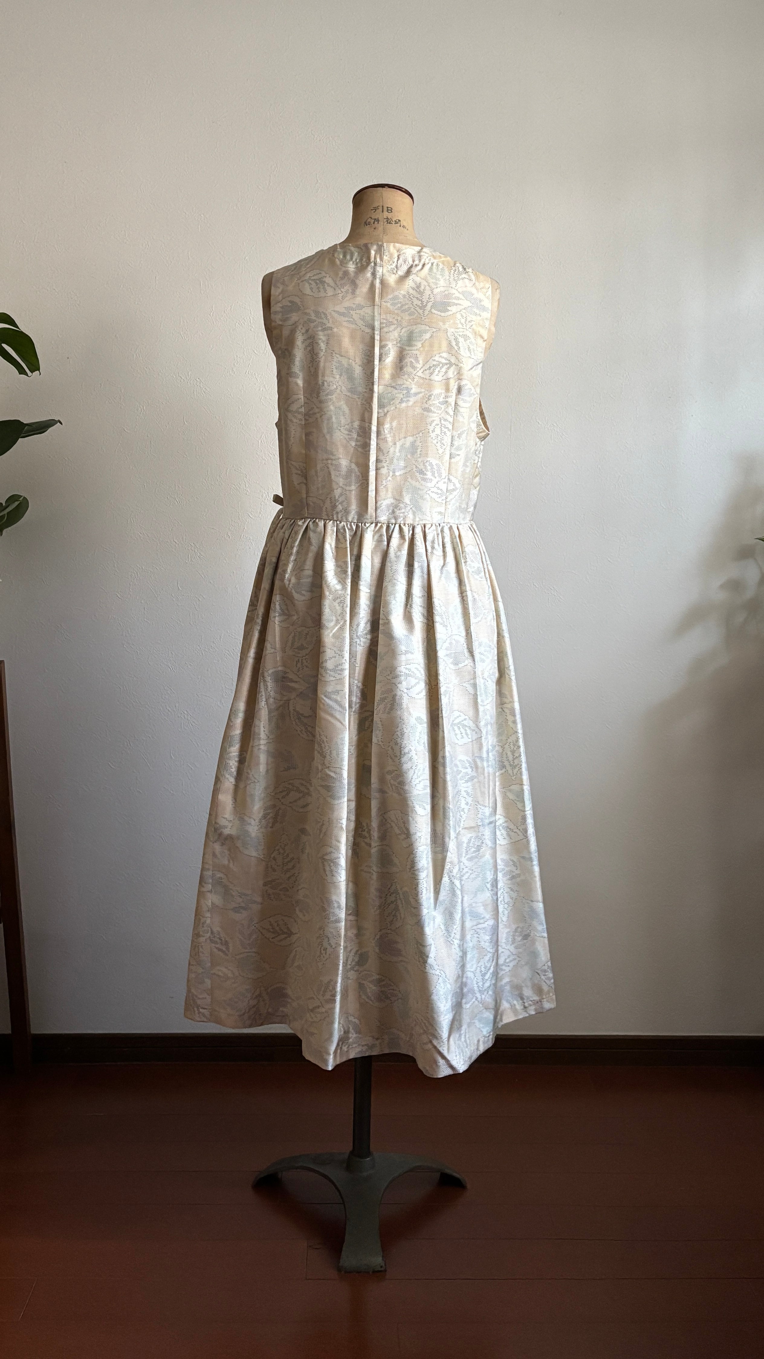 13－＼彩羽 -IROHA-／大島紬カシュクールワンピース  身幅48cm  着丈113cm