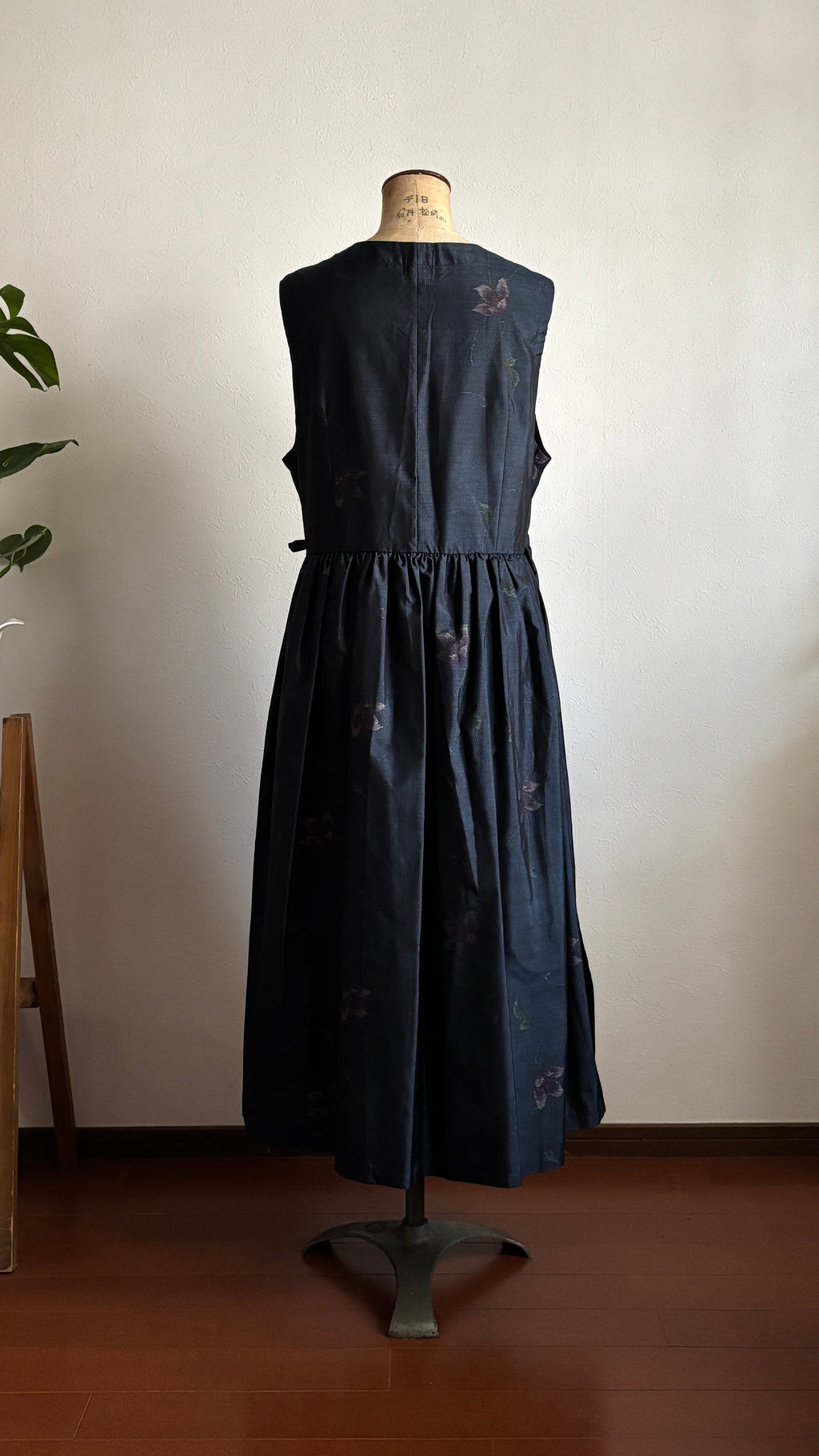 38－＼紫音 -SHION-／大島紬カシュクールワンピース 身幅53cm 着丈118cm