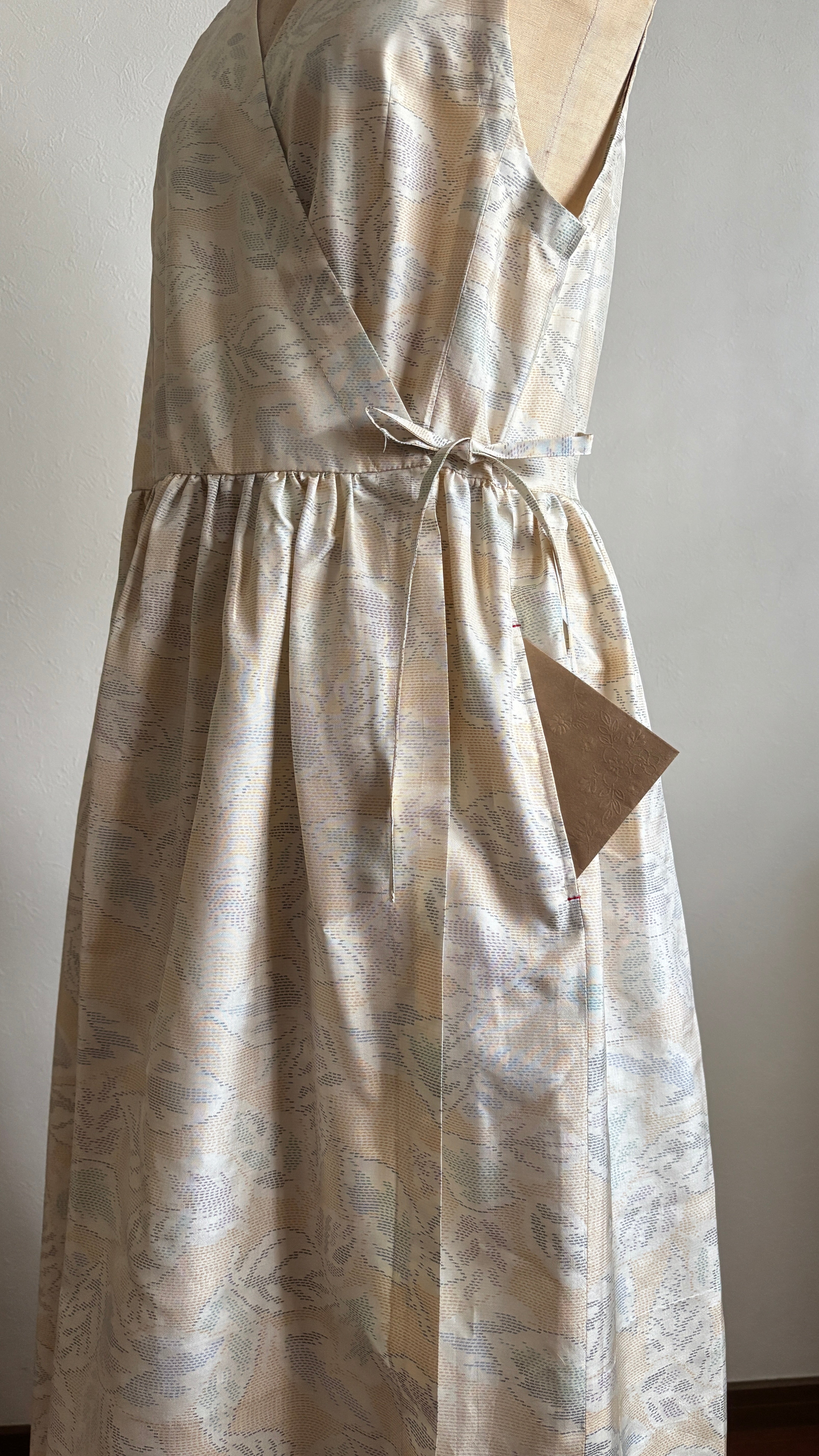 13－＼彩羽 -IROHA-／大島紬カシュクールワンピース  身幅48cm  着丈113cm