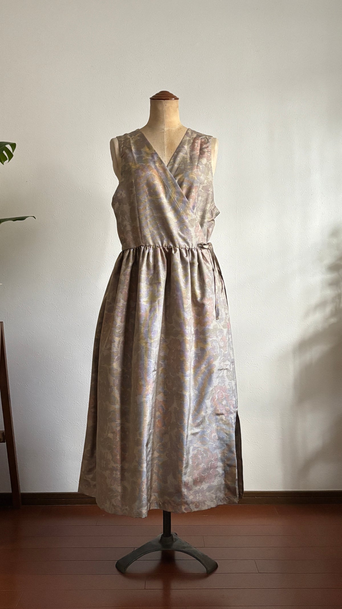 11－＼ 千花 －CHIKA－ ／大島紬カシュクールワンピース　身幅48cm  着丈115.5cm