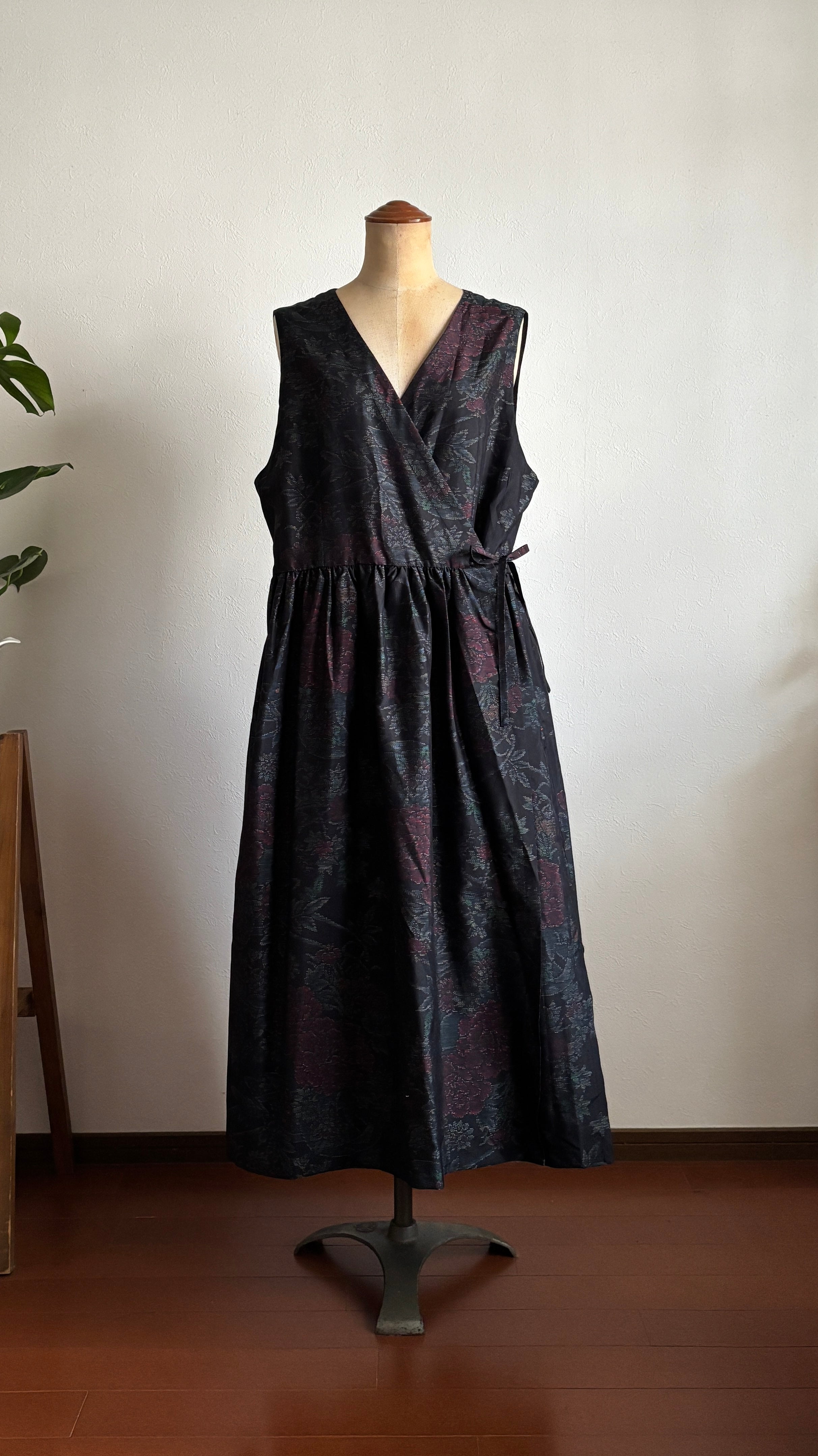 41－＼麗 -URARA-／大島紬カシュクールワンピース 身幅53cm 着丈117cm