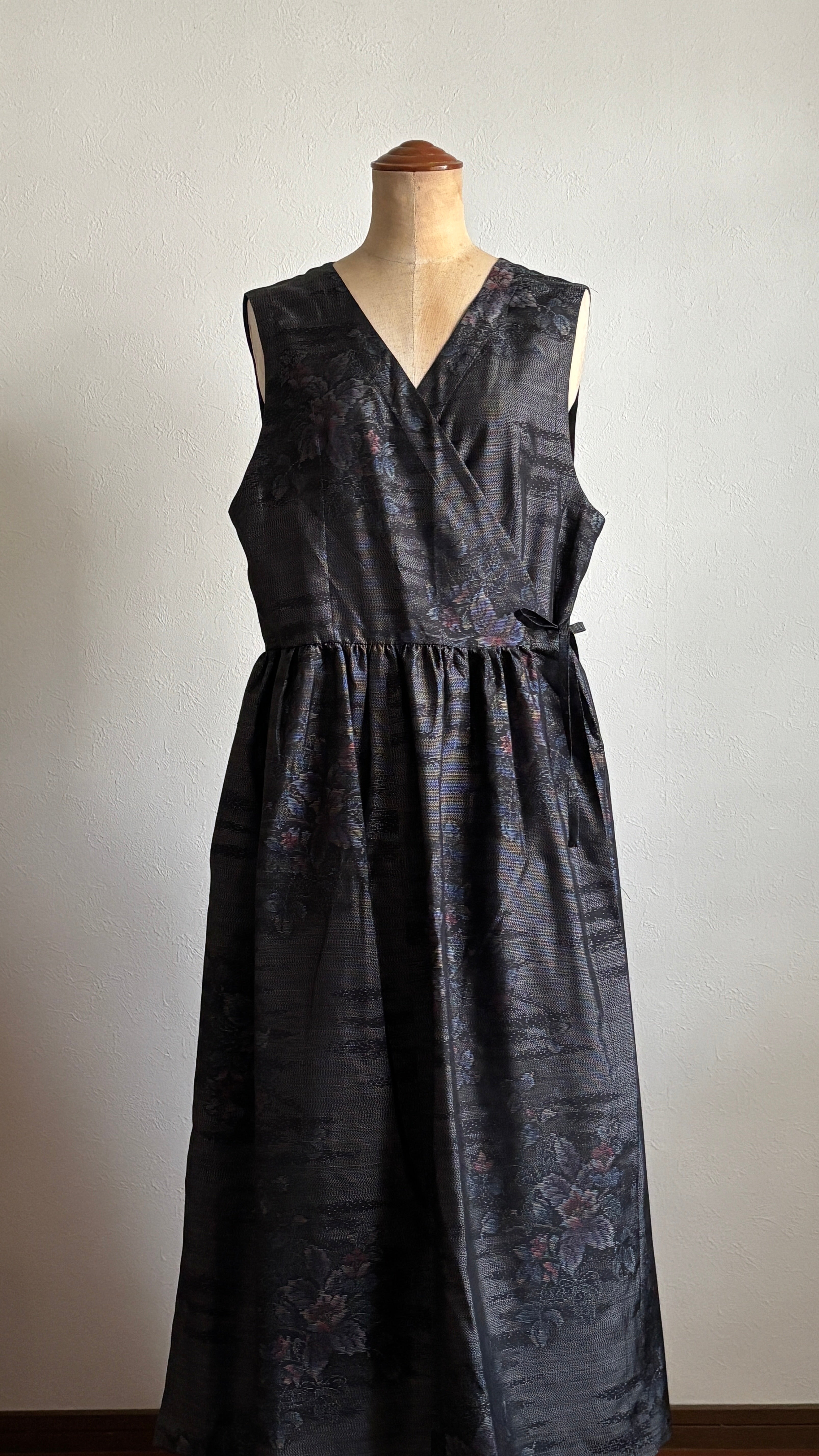 43－＼澄 -SUMI-／大島紬カシュクールワンピース 身幅53cm 着丈118cm