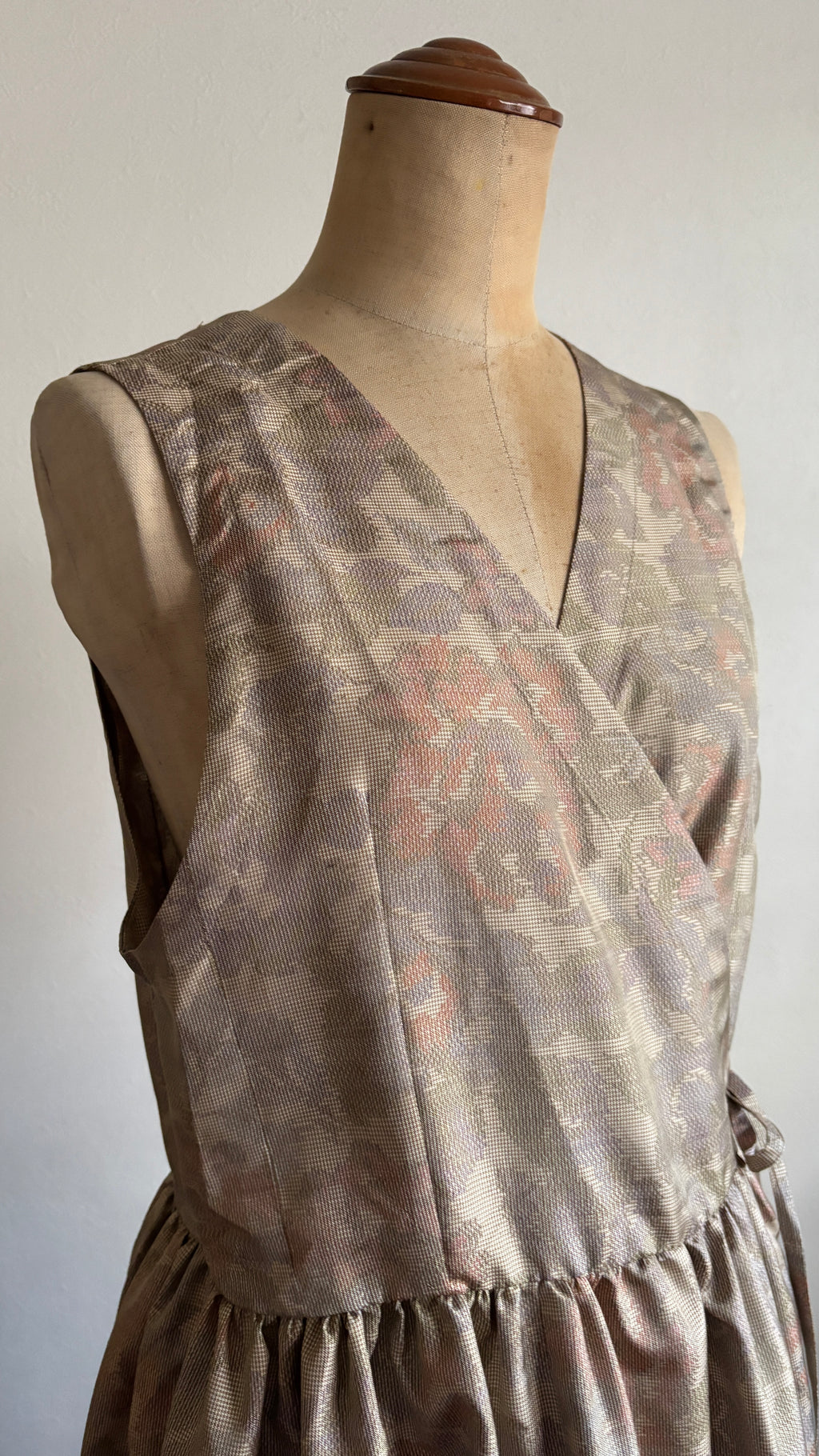 11－＼ 千花 －CHIKA－ ／大島紬カシュクールワンピース　身幅48cm  着丈115.5cm