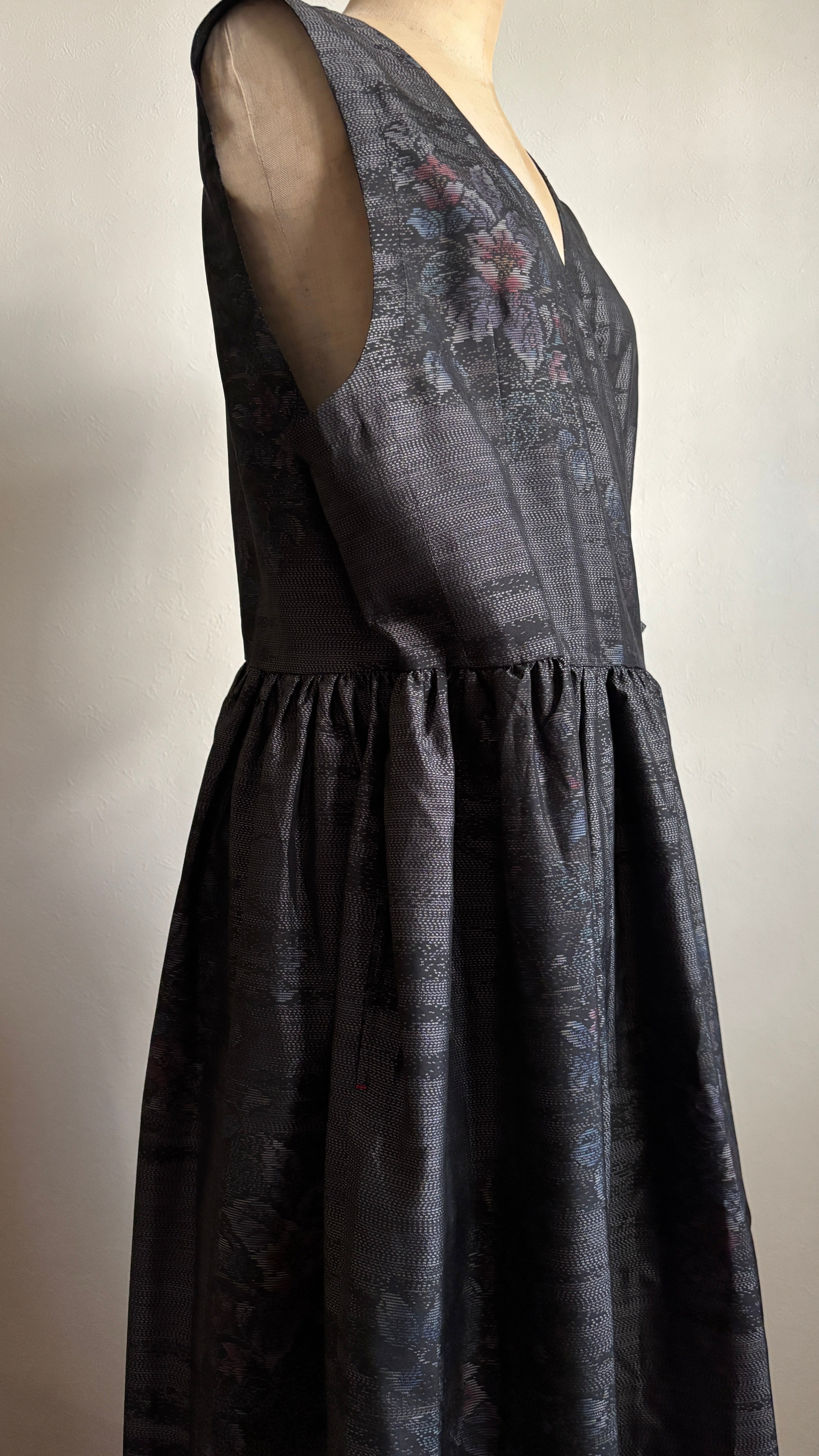 43－＼澄 -SUMI-／大島紬カシュクールワンピース 身幅53cm 着丈118cm