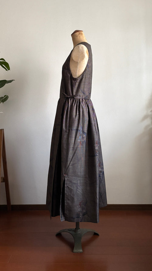 02－＼南天－NANTEN-／  大島紬カシュクールワンピース  身幅45cm  着丈117.5cm