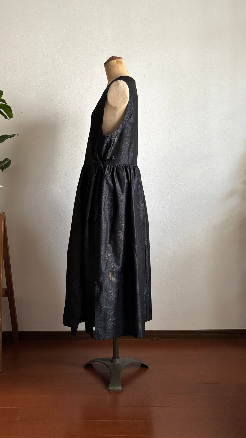 39－＼深月 -MITSUKI-／大島紬カシュクールワンピース 身幅53cm 着丈113cm
