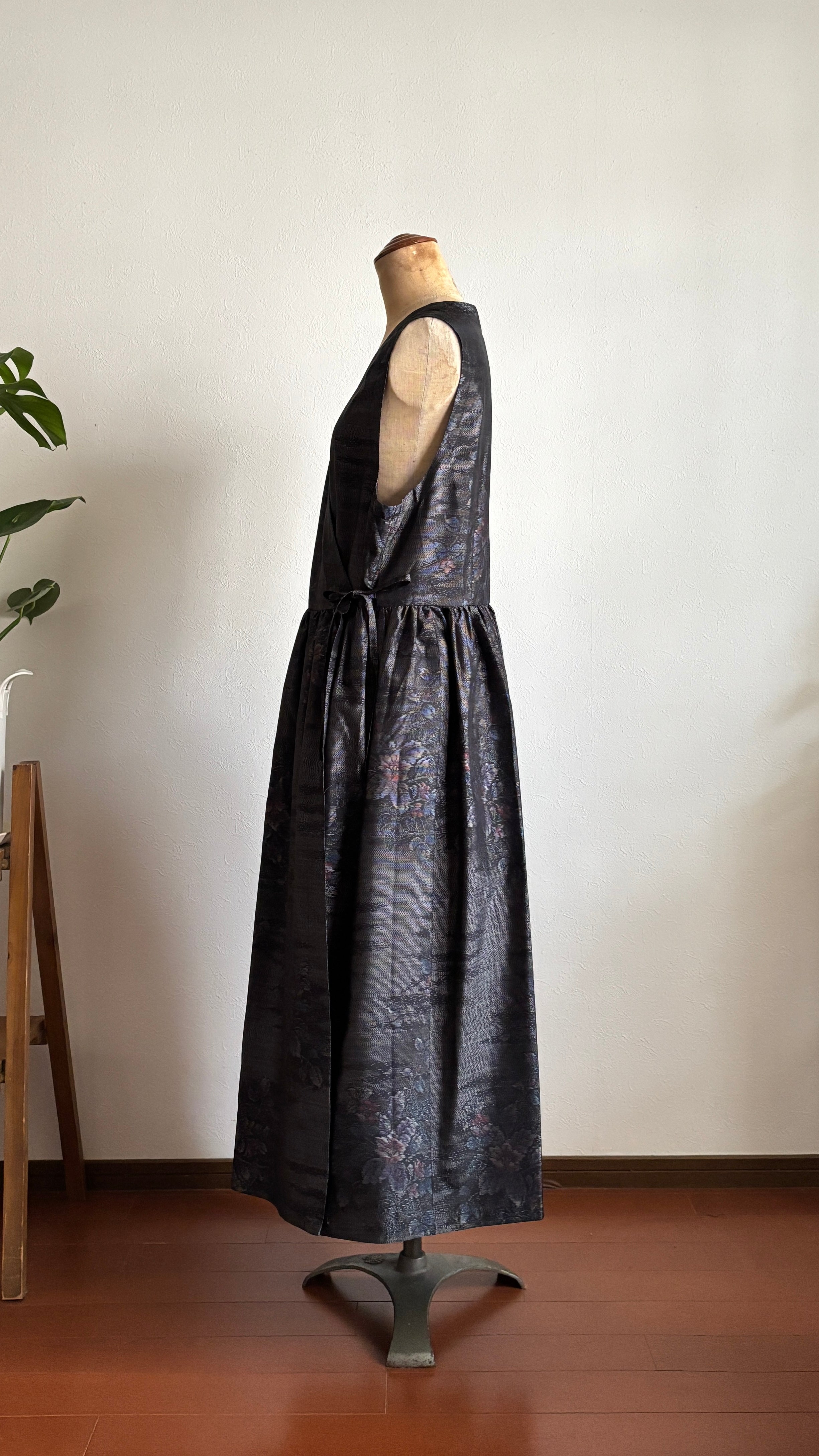 43－＼澄 -SUMI-／大島紬カシュクールワンピース 身幅53cm 着丈118cm