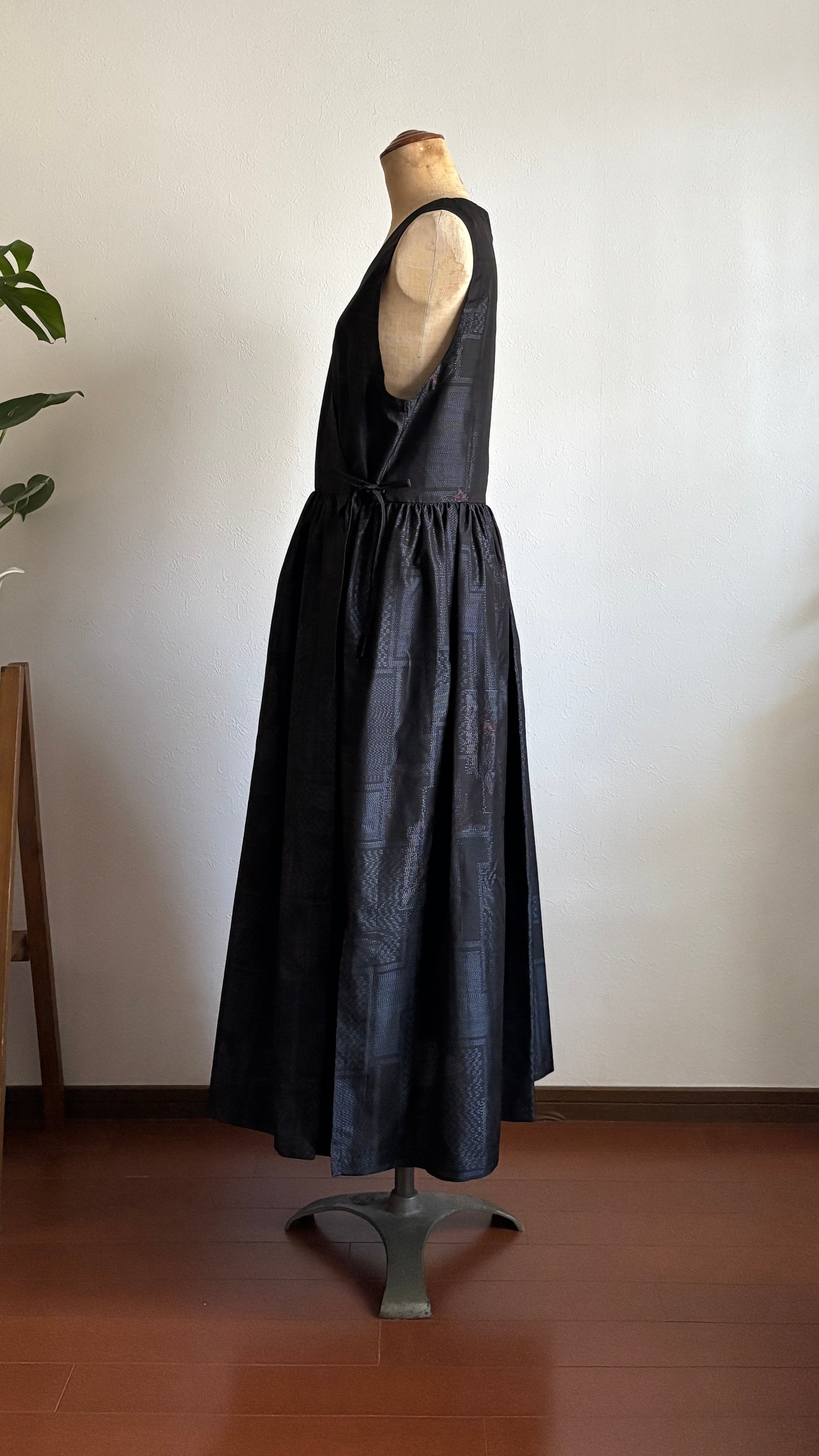 18－＼蝶子 -CHOUKO-／大島紬カシュクールワンピース  身幅48cm  着丈119cm