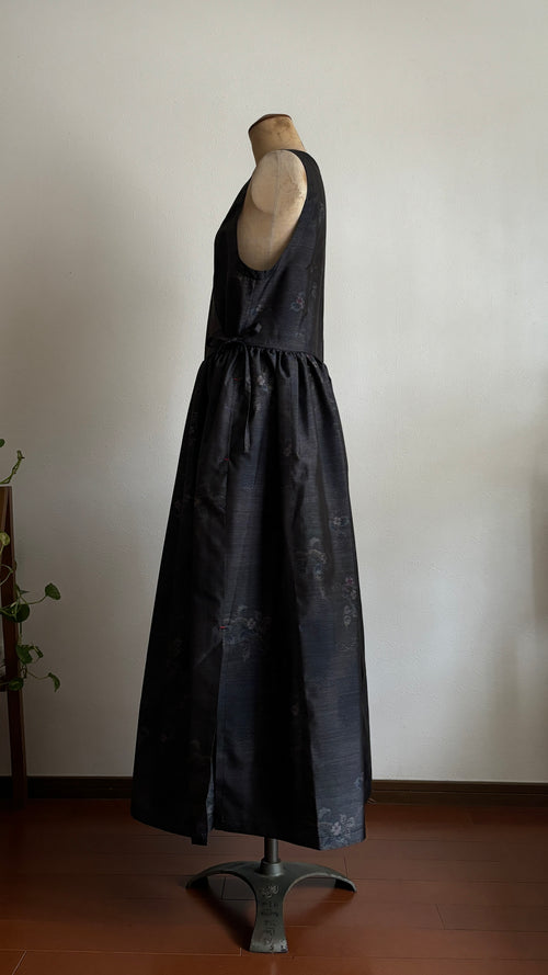 07－＼ 可憐草 －KARENKUSA－ ／大島紬カシュクールワンピース　身幅48cm  着丈121cm