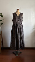29－＼花緒 -HANAO-／大島紬カシュクールワンピース 身幅53cm 着丈118.5cm