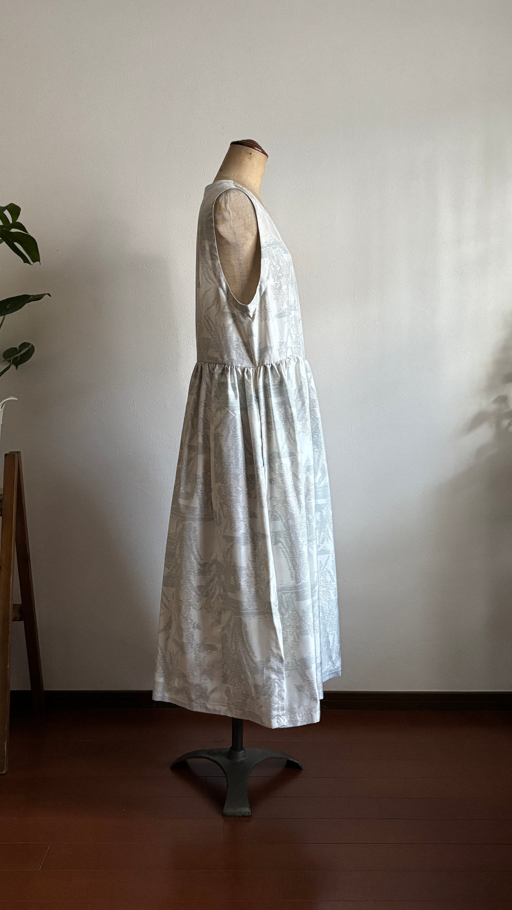 27－＼白奏 -SHIRAKANA-／大島紬カシュクールワンピース 身幅53cm 着丈115cm