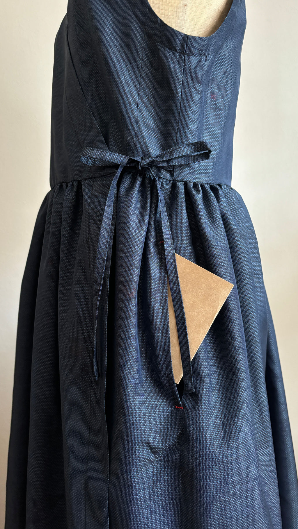 10－＼ 淡藍 －TANRAN－ ／  大島紬カシュクールワンピース　身幅45cm  着丈118cm