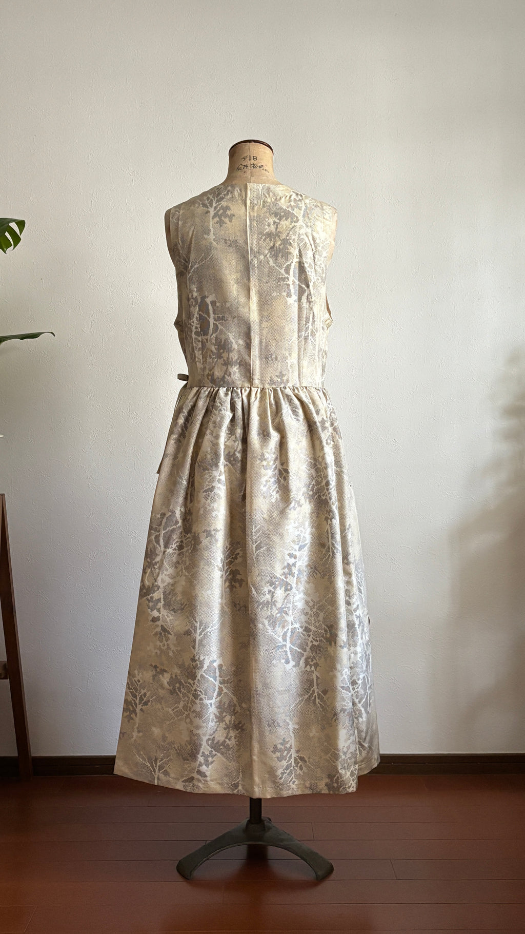 13－＼ 芙美 －FUMI－ ／大島紬カシュクールワンピース　身幅48cm  着丈118cm