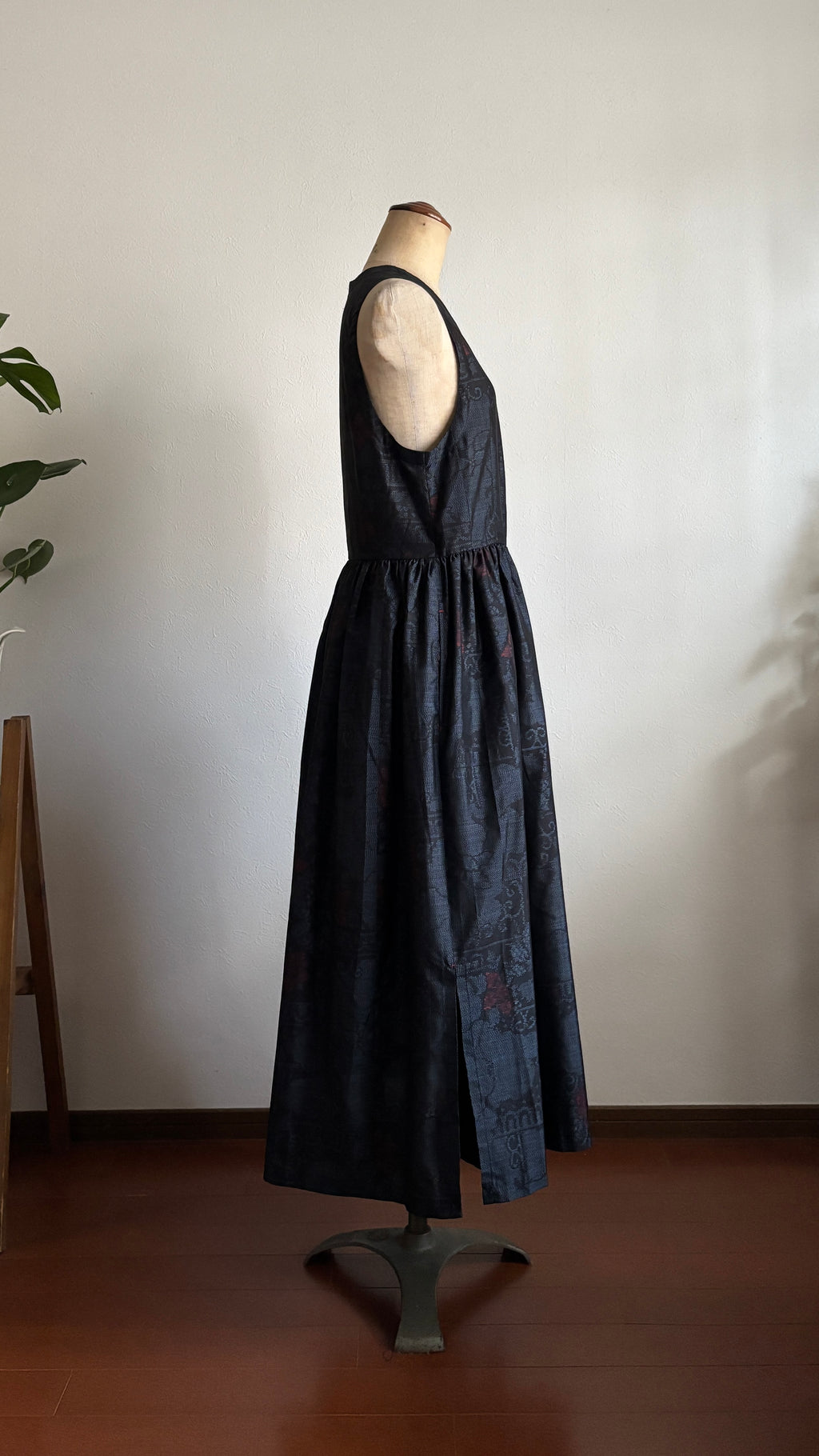 08－＼彩月 -AYATUKI-／大島紬カシュクールワンピース　身幅45cm  着丈118cm
