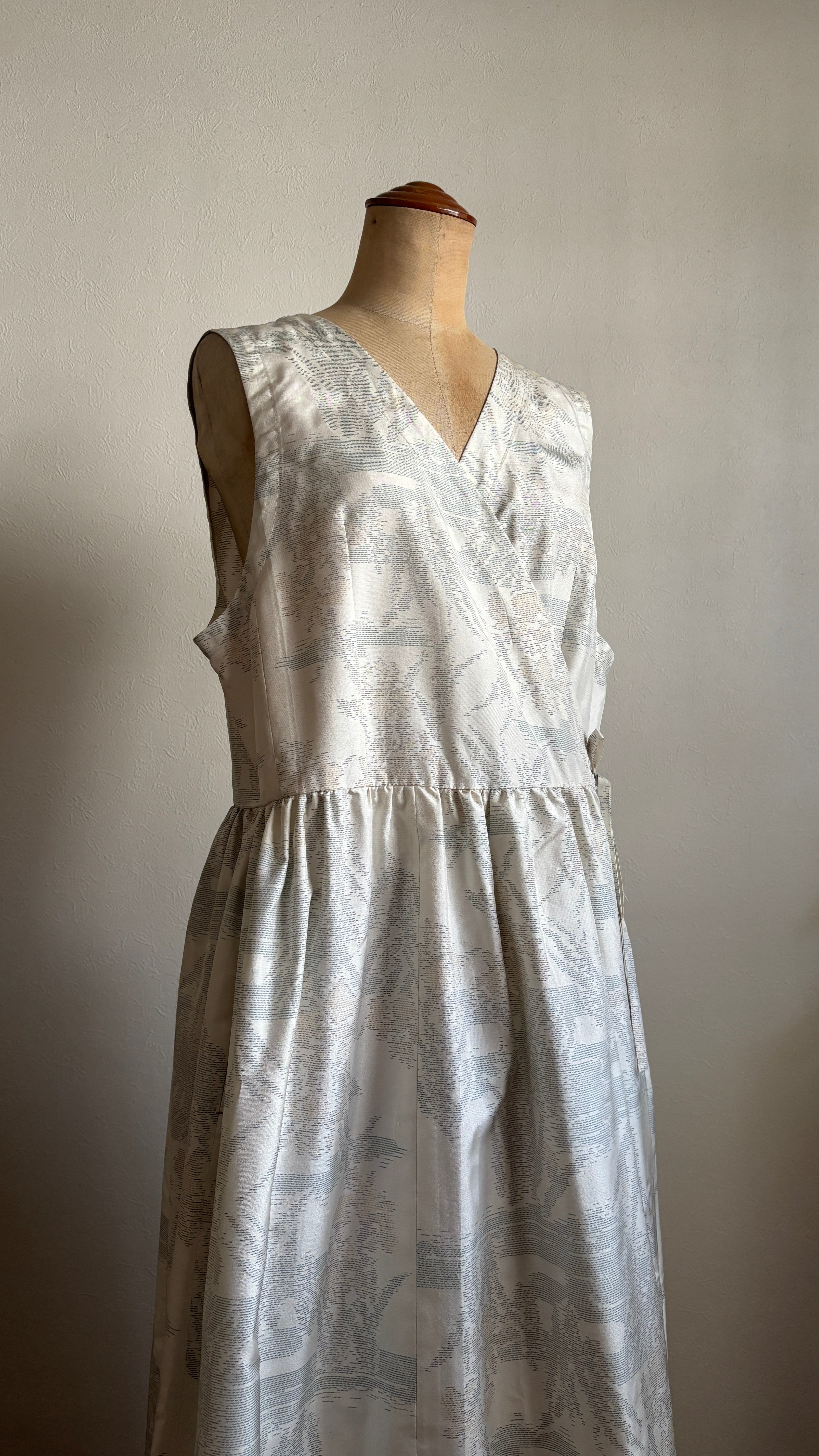 27－＼白奏 -SHIRAKANA-／大島紬カシュクールワンピース 身幅53cm 着丈115cm