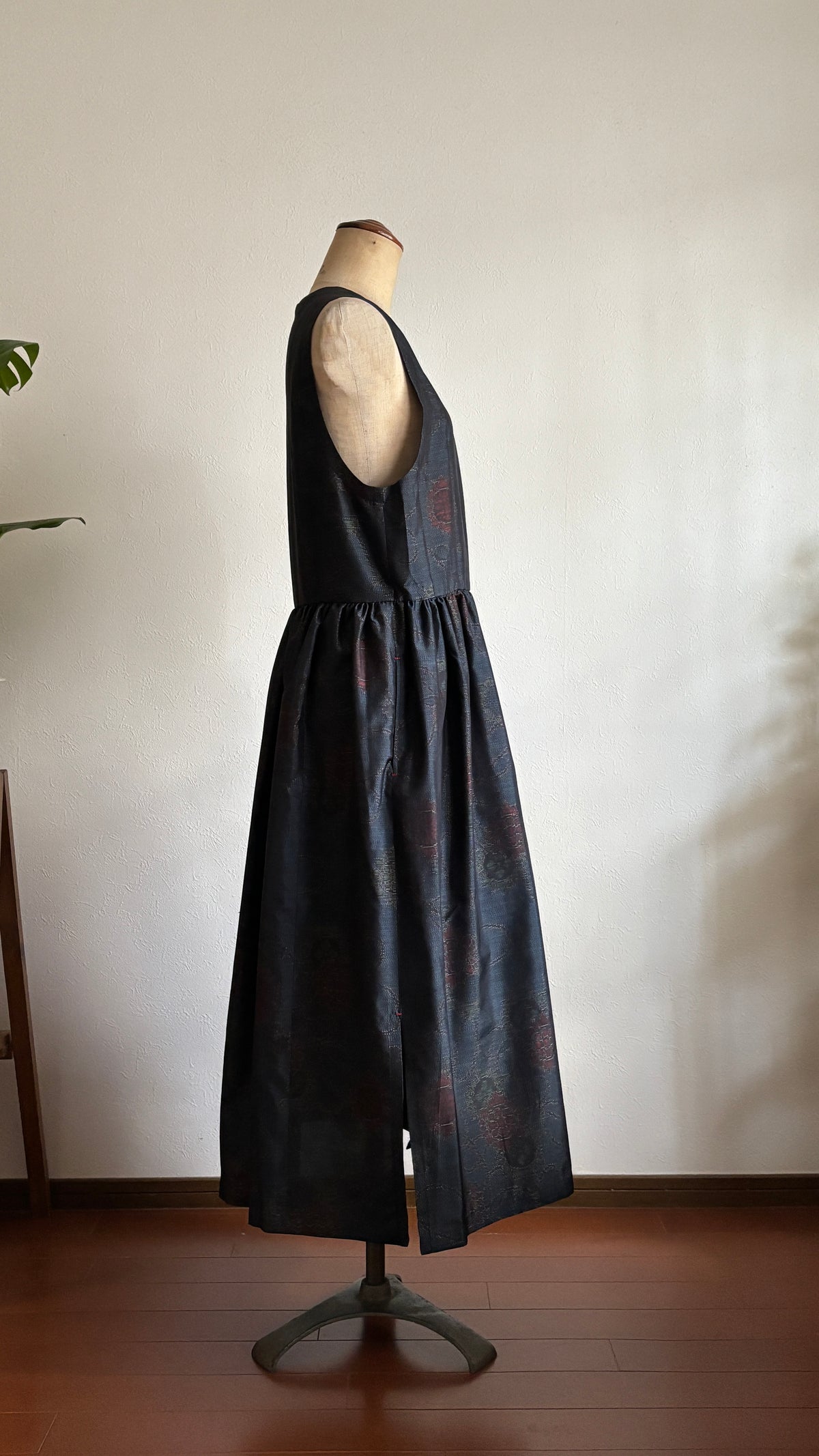 16－＼ 苑 －SONO－ ／大島紬カシュクールワンピース　身幅48cm  着丈116cm