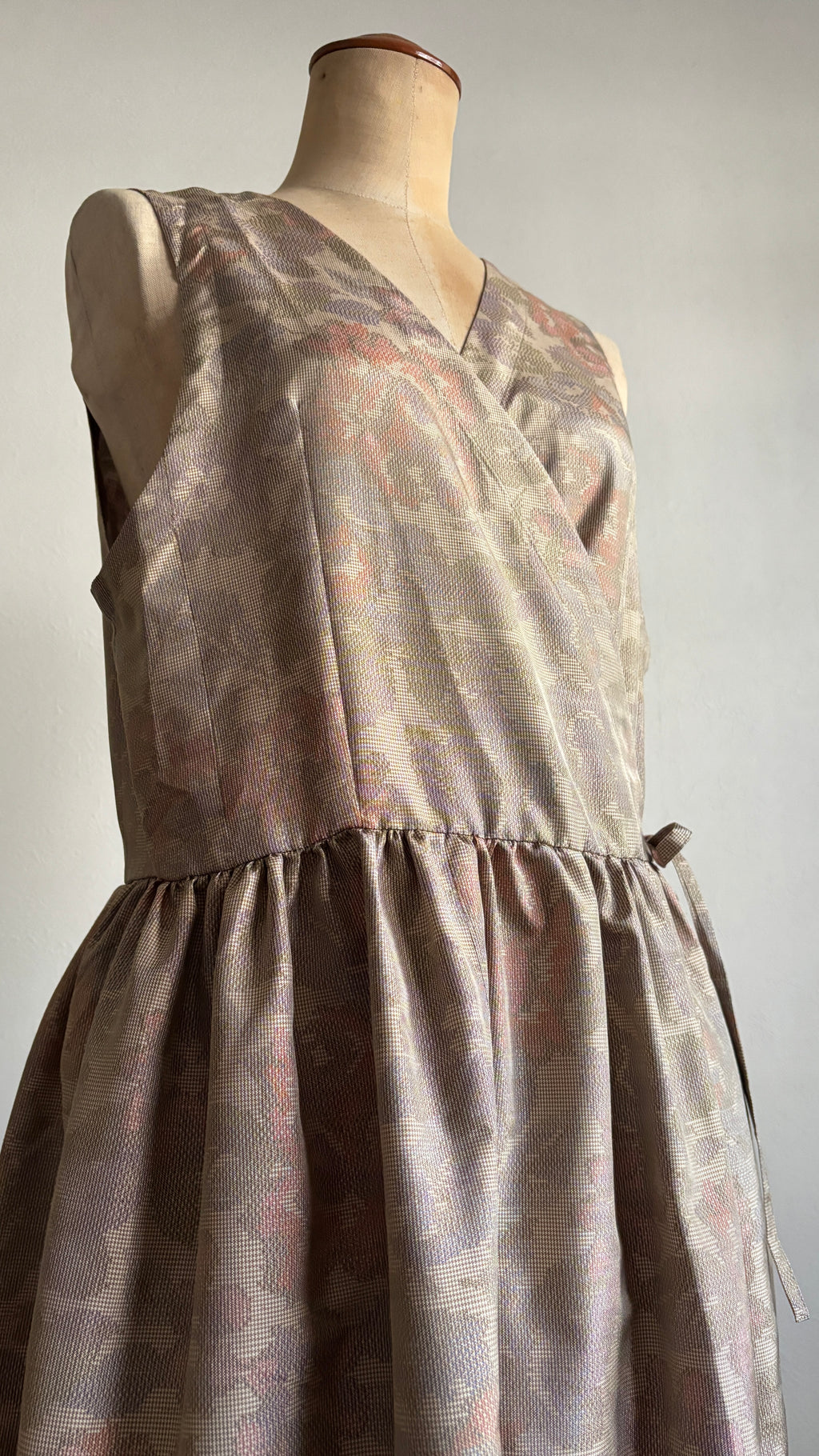 11－＼ 千花 －CHIKA－ ／大島紬カシュクールワンピース　身幅48cm  着丈115.5cm