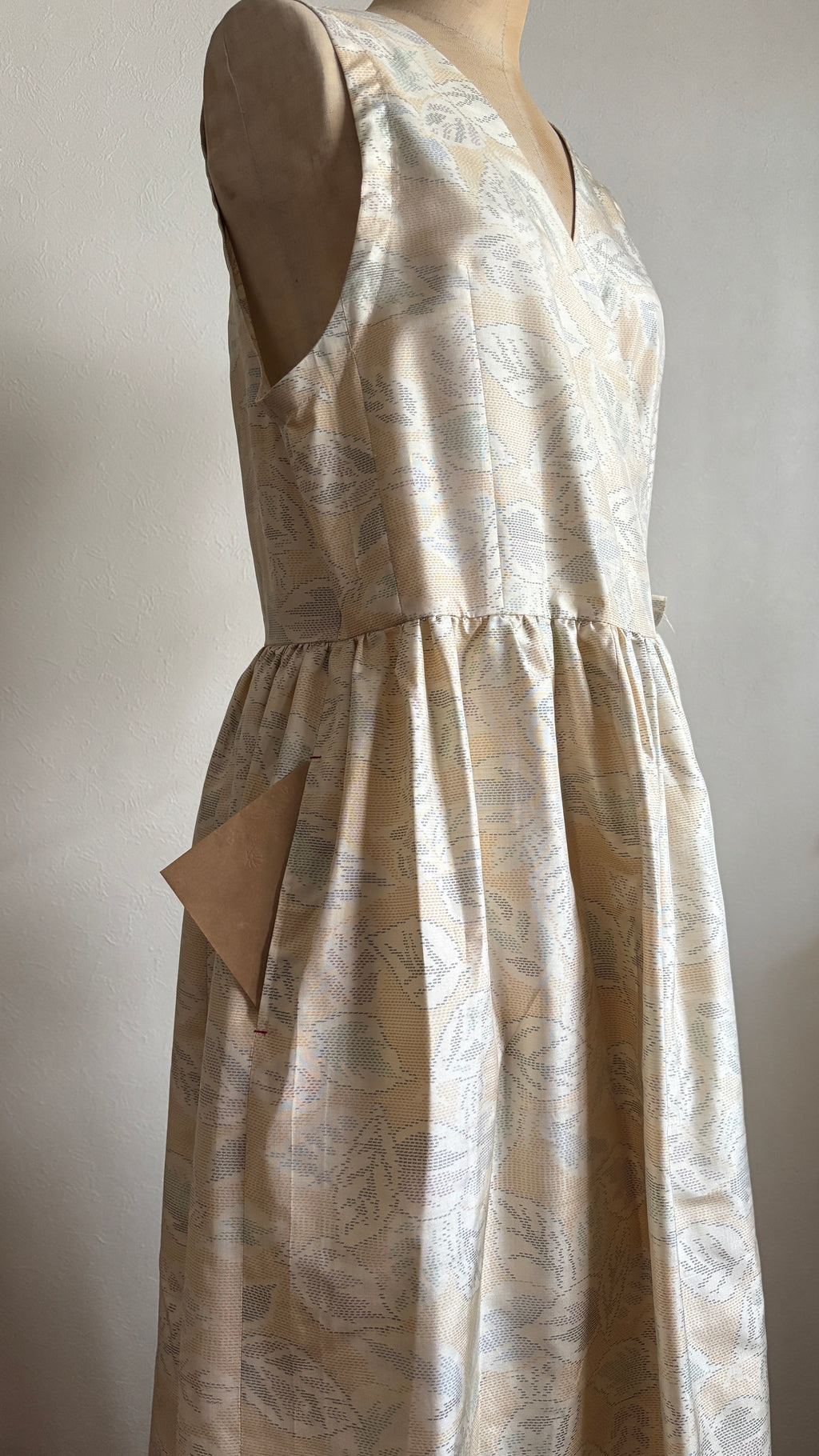 13－＼彩羽 -IROHA-／大島紬カシュクールワンピース  身幅48cm  着丈113cm