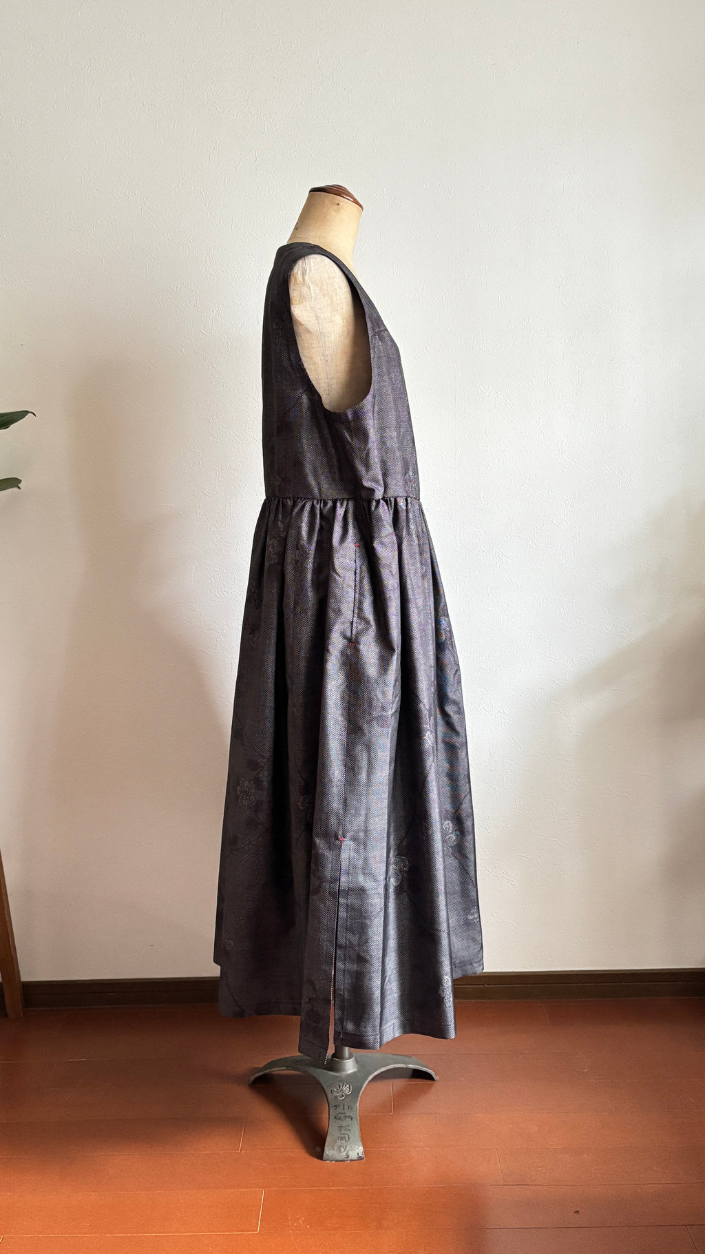 32－＼ しの －SHINO－ ／ 大島紬カシュクールワンピース 身幅53cm 着丈118cm