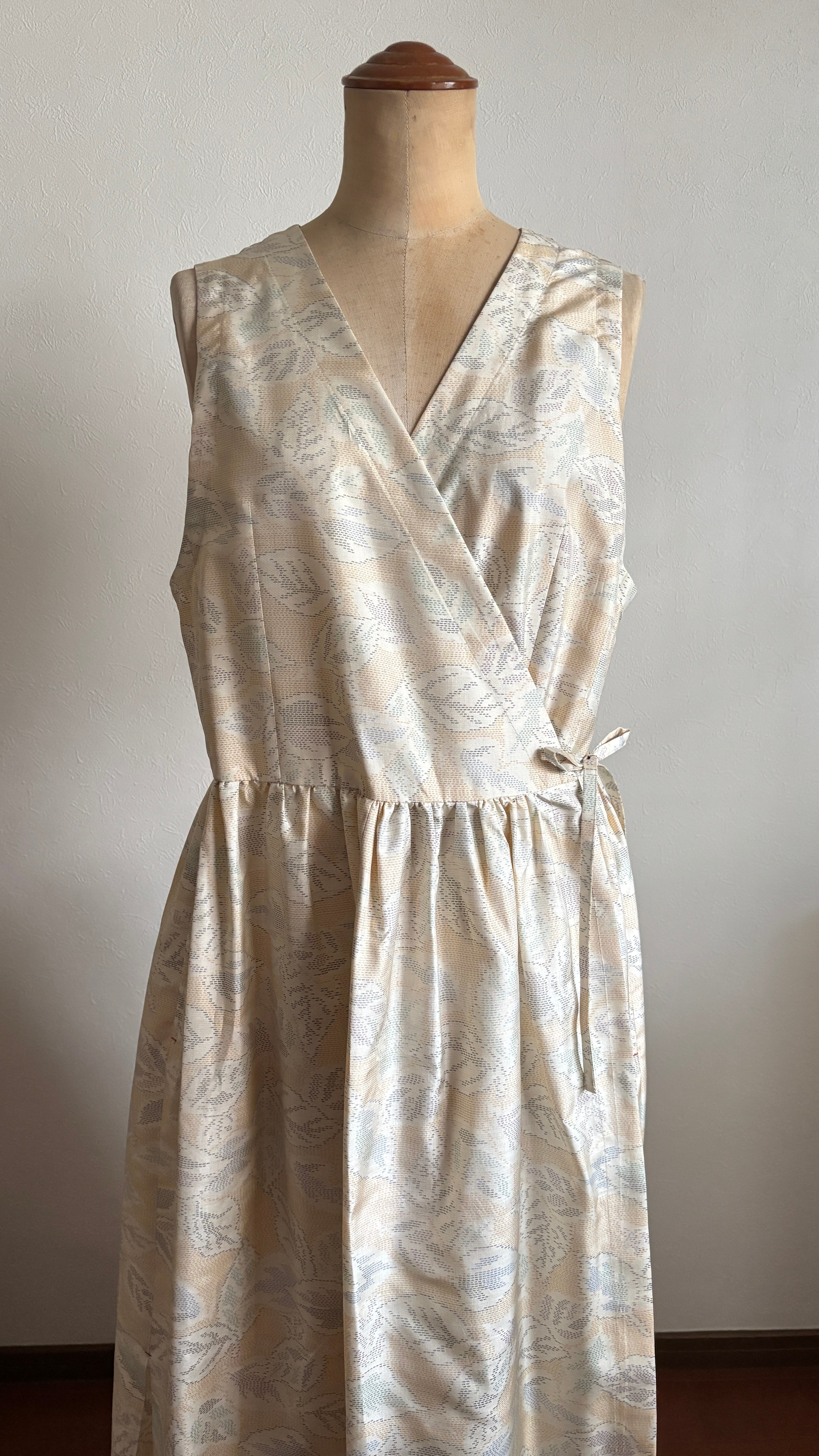 13－＼彩羽 -IROHA-／大島紬カシュクールワンピース  身幅48cm  着丈113cm