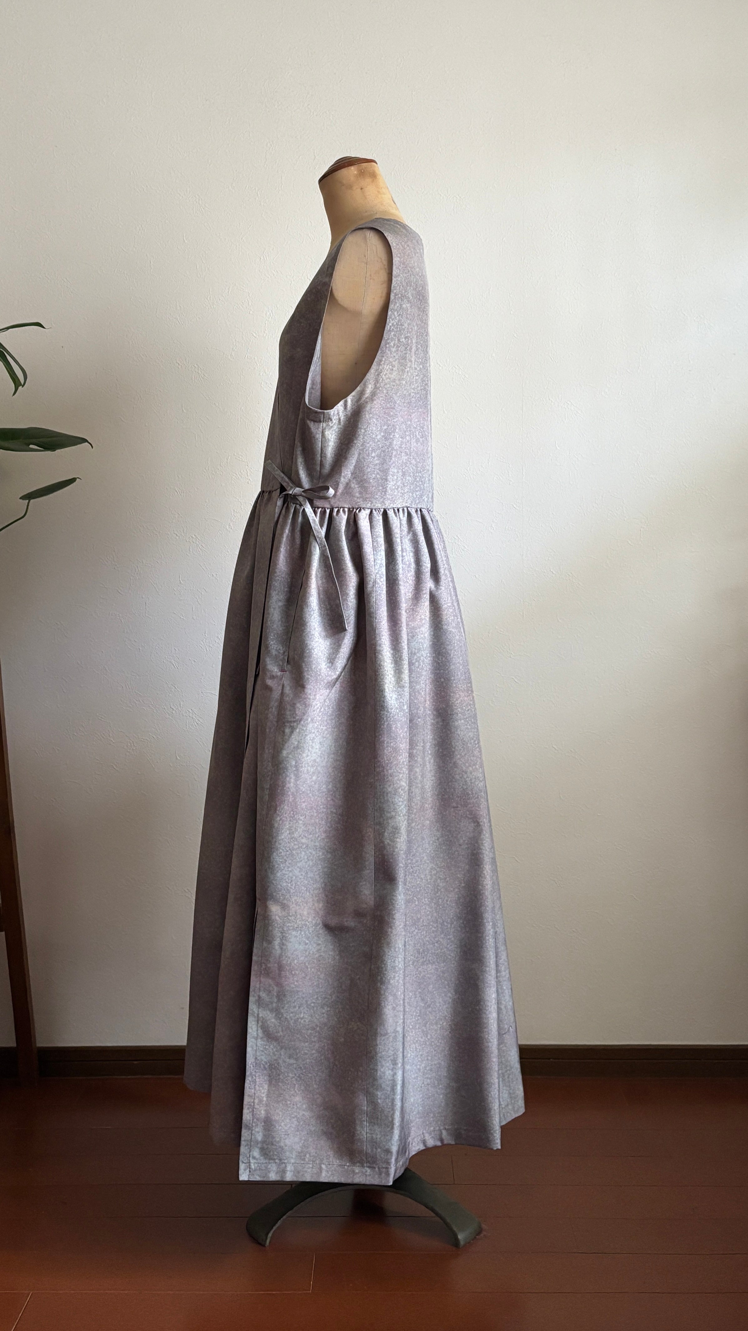 20－＼ 淡藤 －AWAFUJI－ ／ 大島紬カシュクールワンピース  身幅53cm  着丈123.5cm