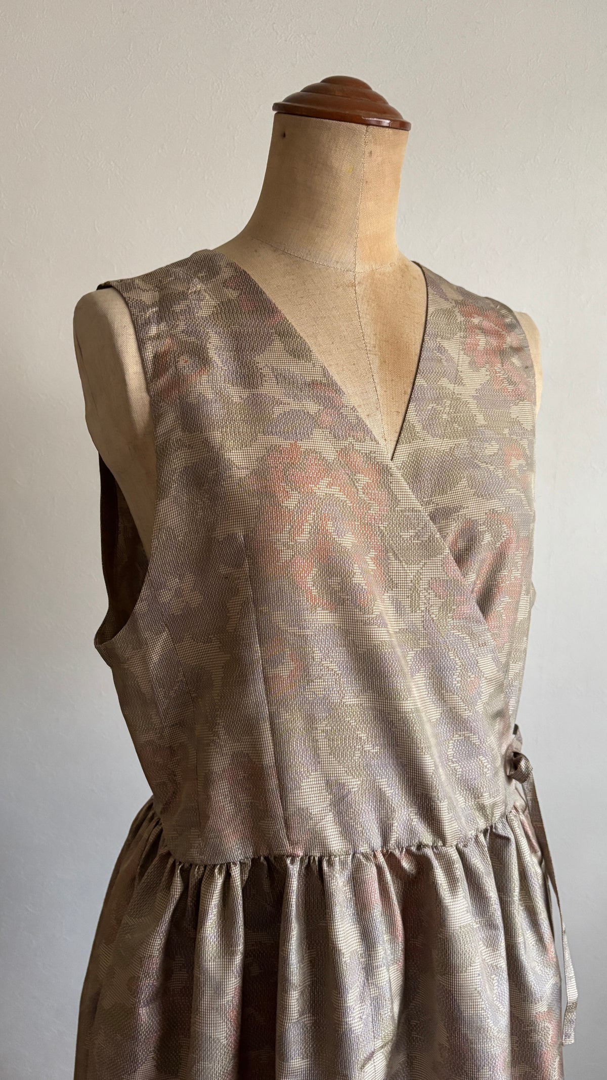 11－＼ 千花 －CHIKA－ ／大島紬カシュクールワンピース　身幅48cm  着丈115.5cm