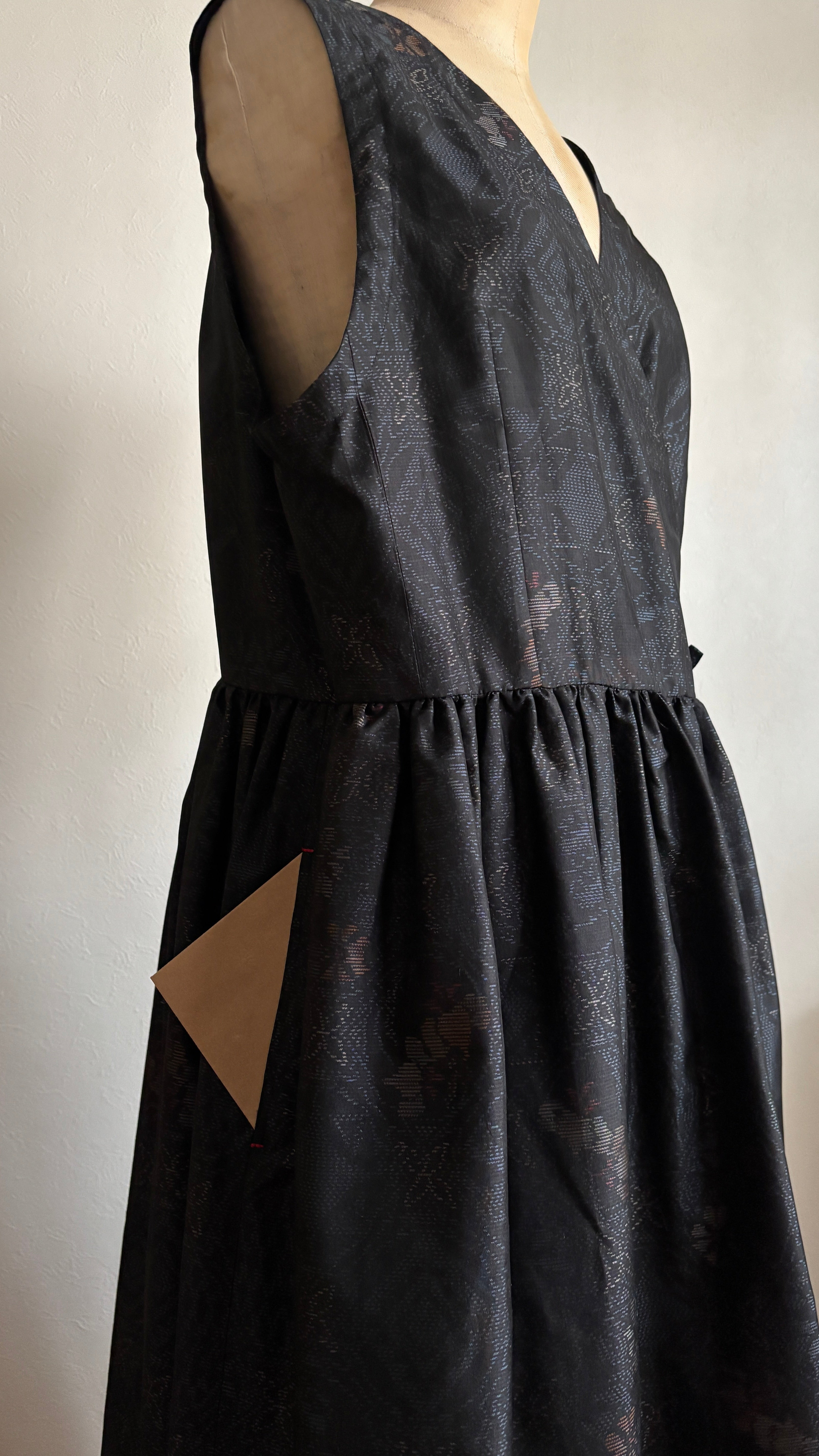 39－＼深月 -MITSUKI-／大島紬カシュクールワンピース 身幅53cm 着丈113cm