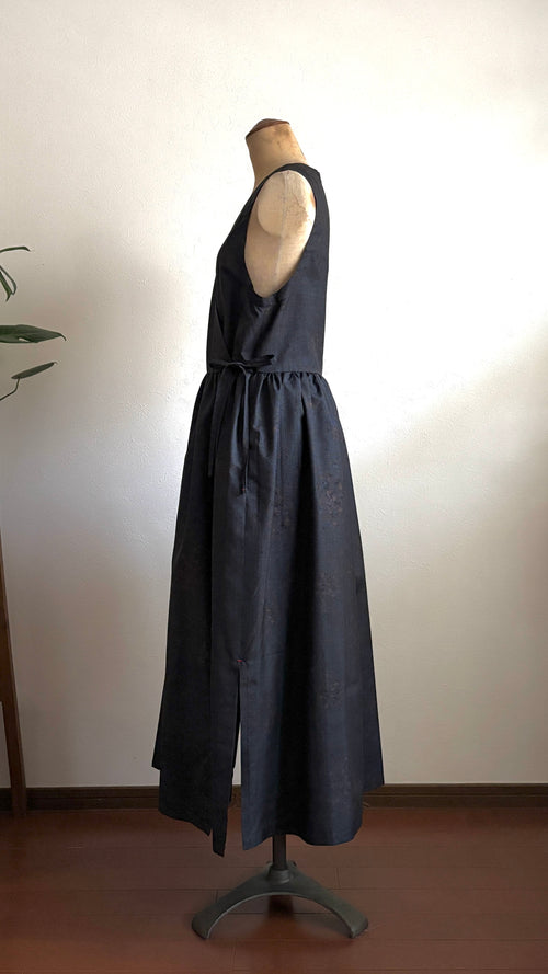 04－＼ 星の砂 －HOSHINOSUNA－ ／ 大島紬カシュクールワンピース  身幅44cm  着丈119cm