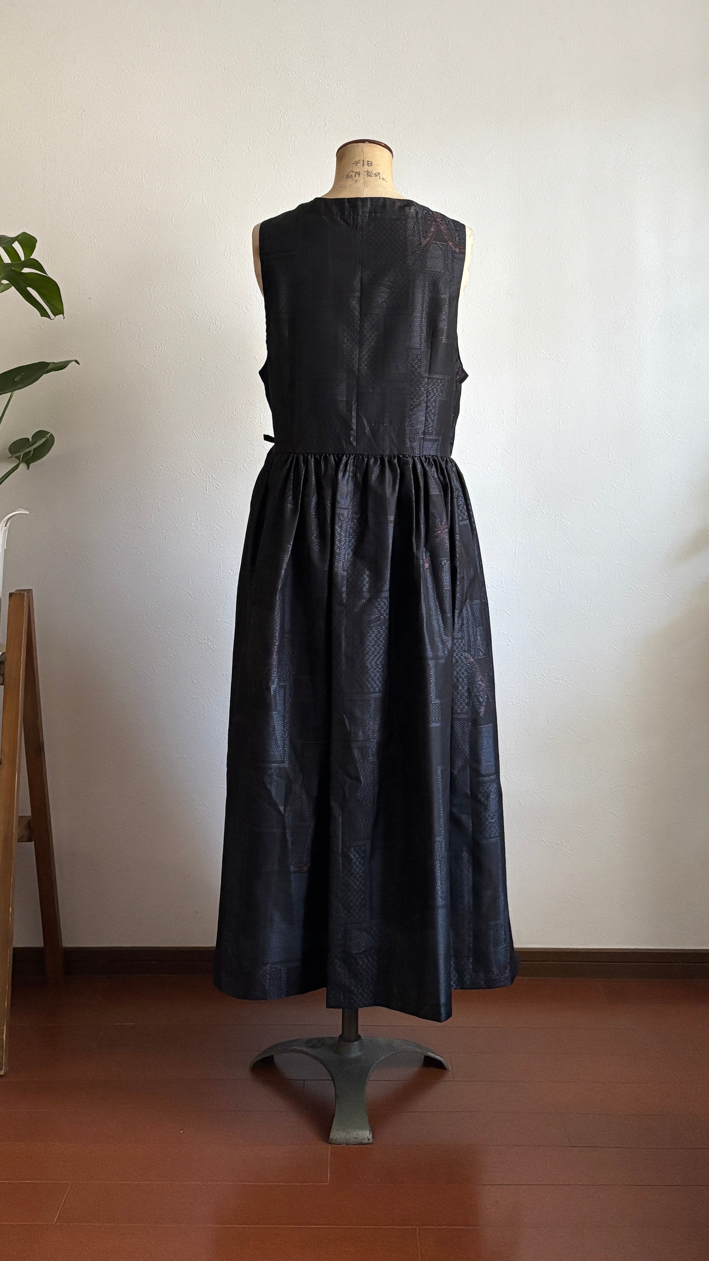 18－＼蝶子 -CHOUKO-／大島紬カシュクールワンピース  身幅48cm  着丈119cm