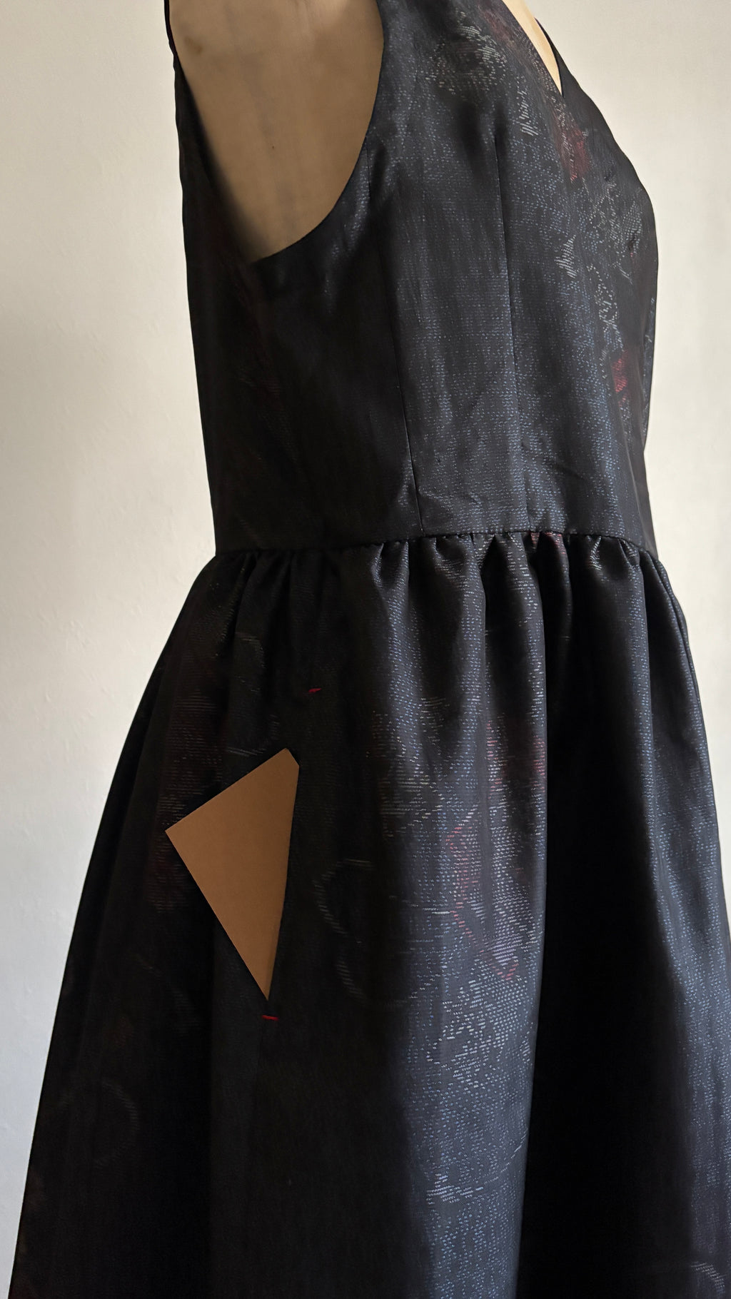 15－＼ 絲 －ITO－ ／大島紬カシュクールワンピース　身幅48cm  着丈116.5cm