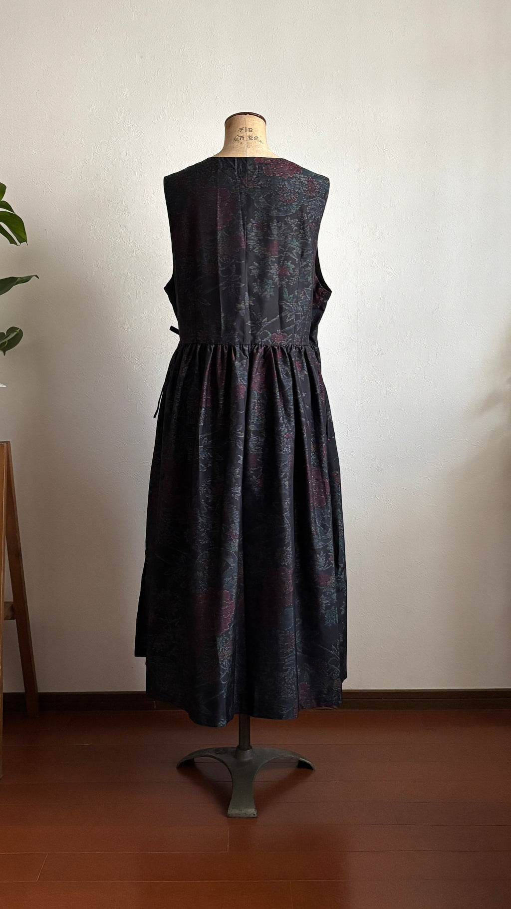 41－＼麗 -URARA-／大島紬カシュクールワンピース 身幅53cm 着丈117cm