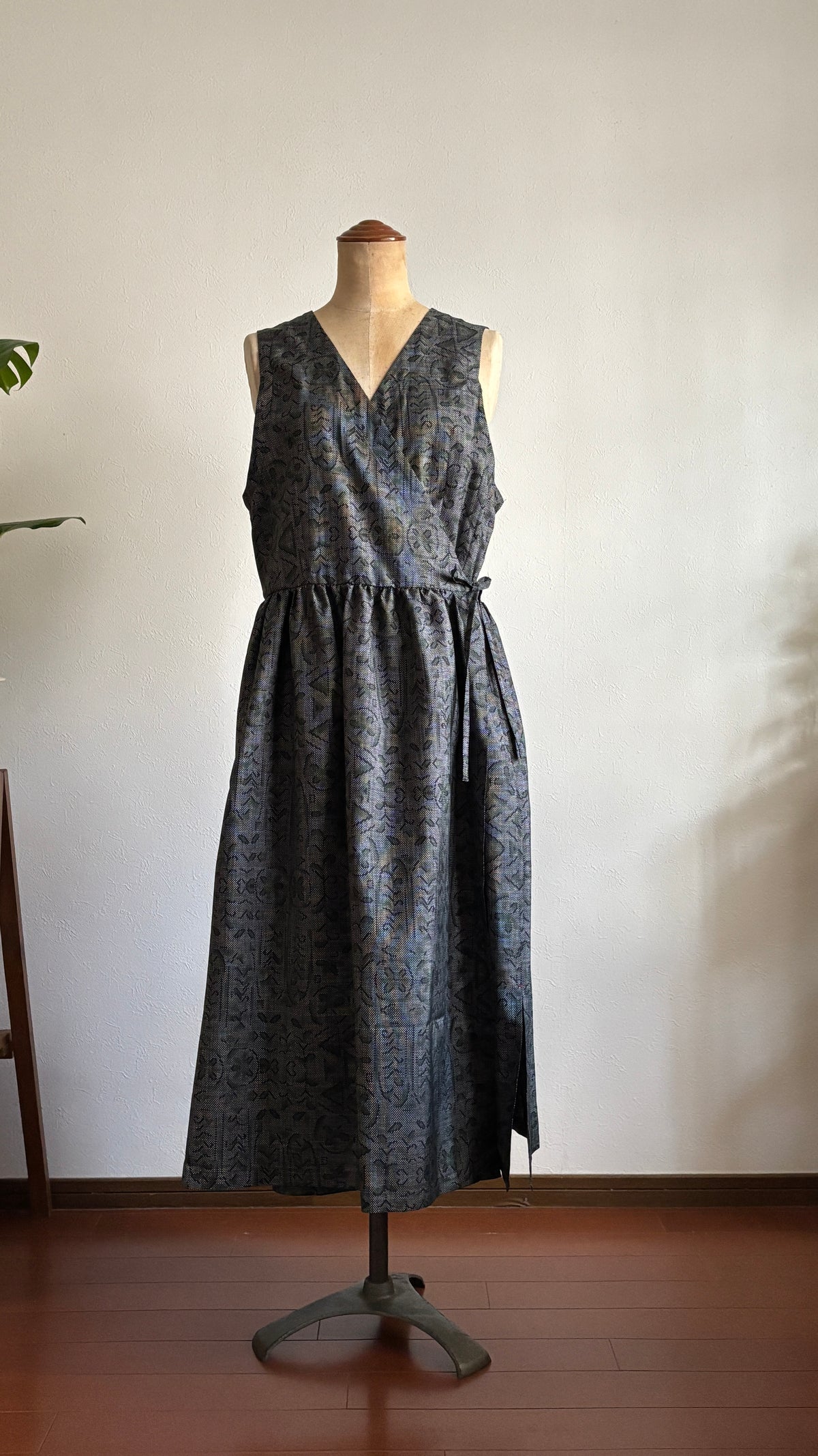 14－＼ 巴 －TOMOE－ ／大島紬カシュクールワンピース　身幅48cm  着丈113.5cm
