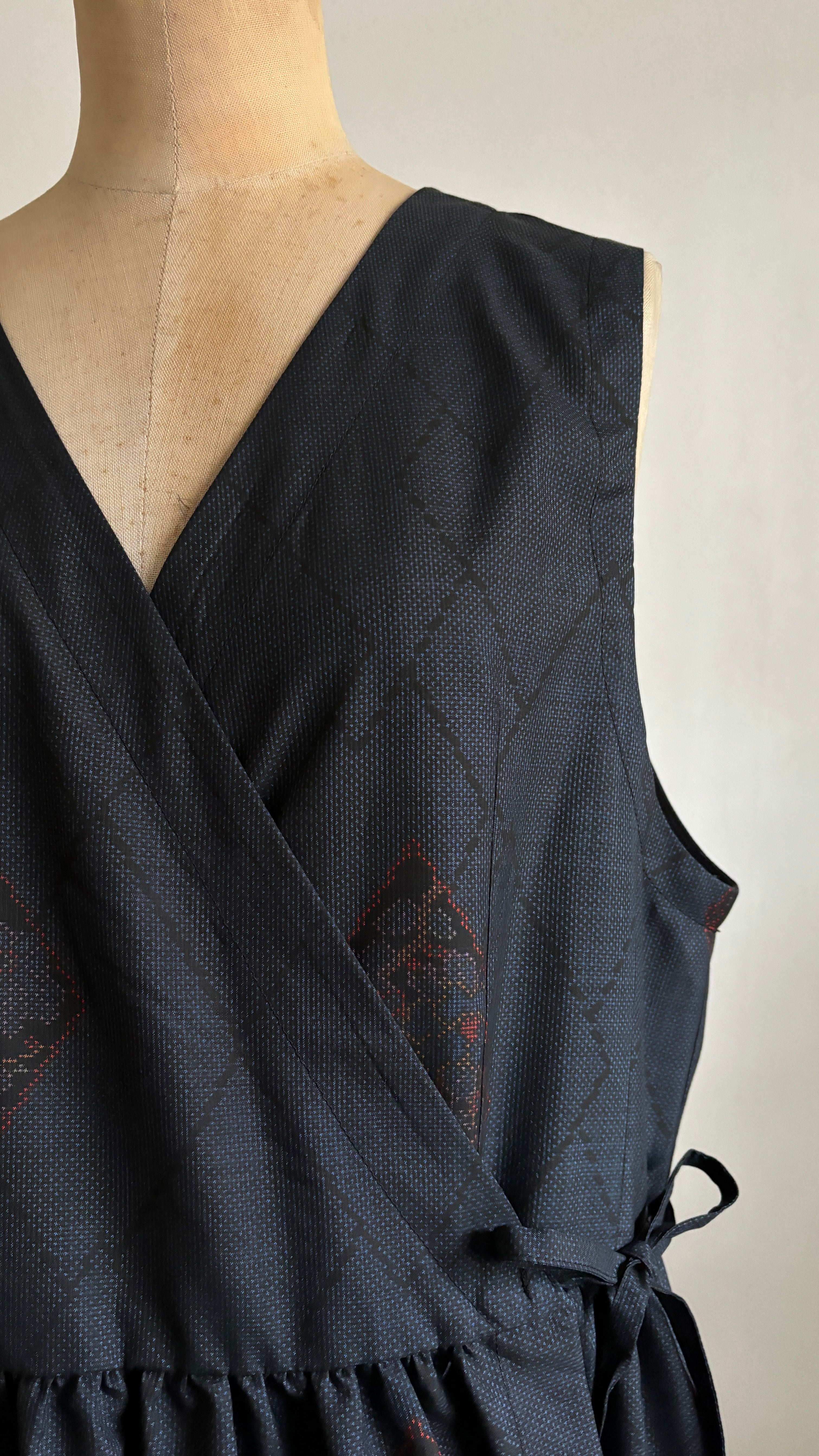 22－ ＼紅華菱 －KOUKABISHI－／ 身幅53cm  着丈118cm