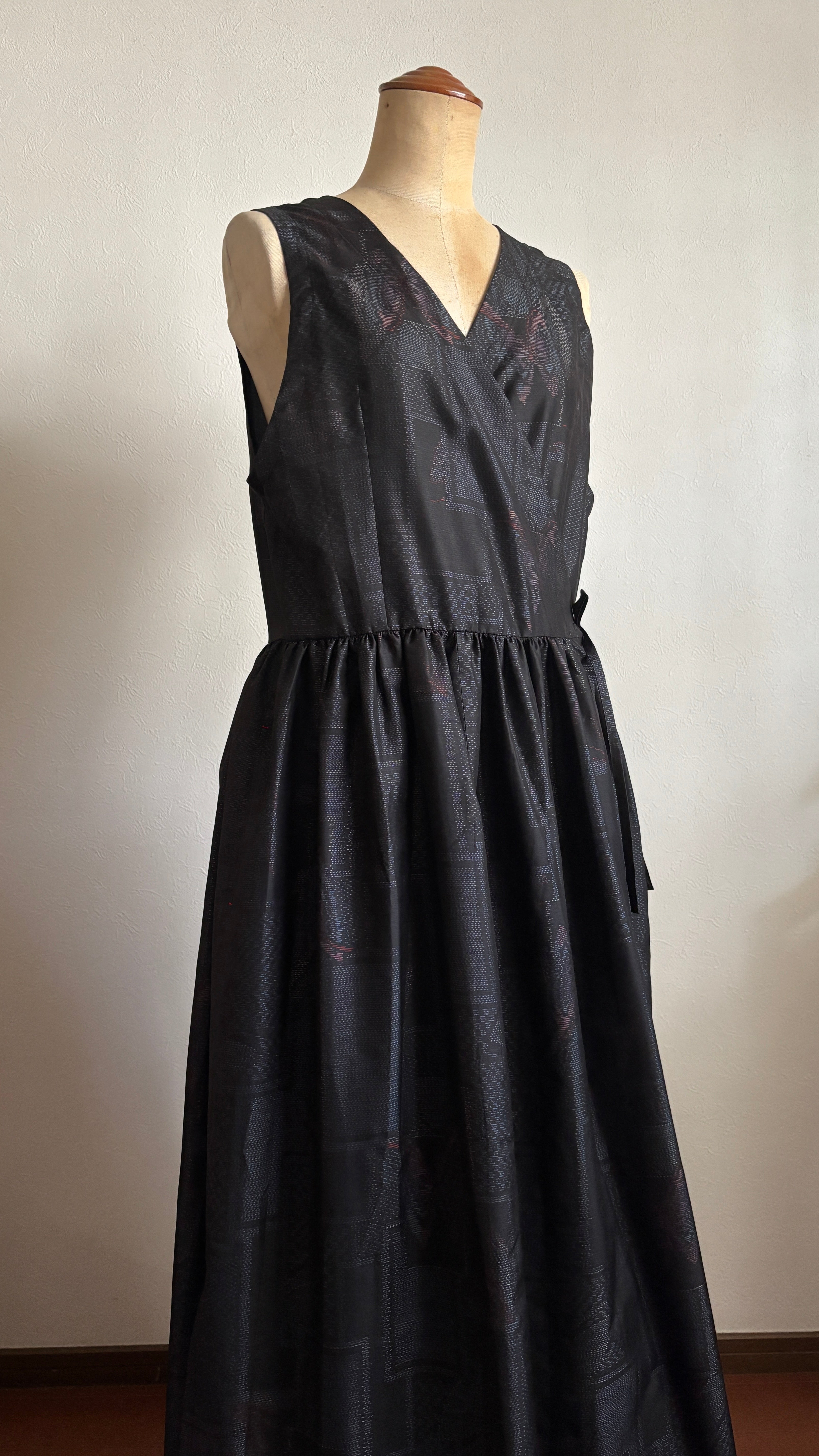 18－＼蝶子 -CHOUKO-／大島紬カシュクールワンピース  身幅48cm  着丈119cm
