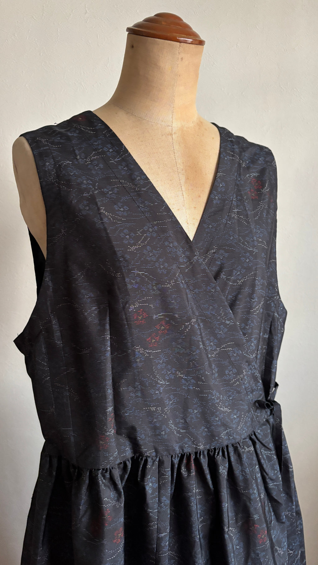 40－＼松花 -SHOUKA-／大島紬カシュクールワンピース 身幅53cm 着丈114.5cm