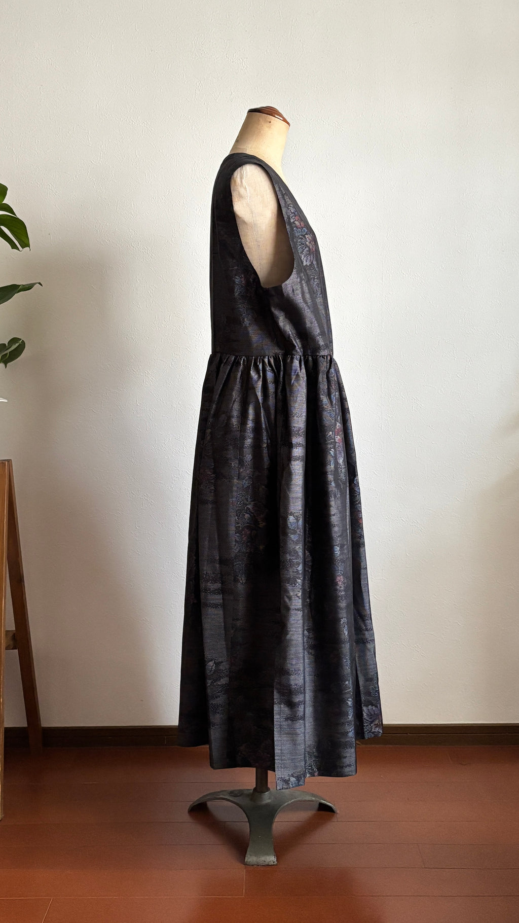 43－＼澄 -SUMI-／大島紬カシュクールワンピース 身幅53cm 着丈118cm